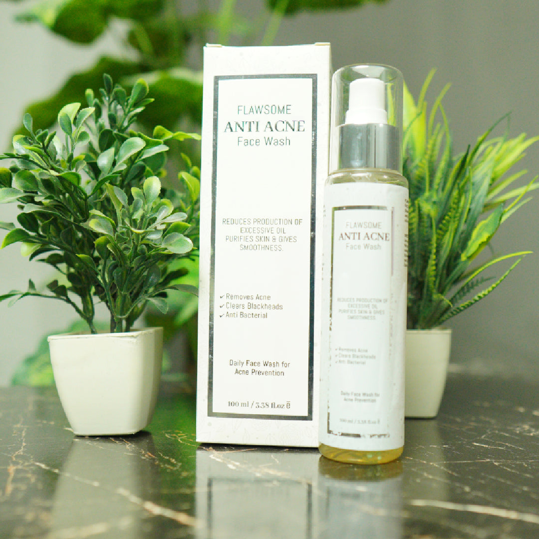 FLAWSOME Anti Acne Face Wash – Deep Purifying & Oil Control Daily Cleanser